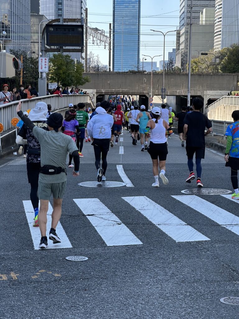 大阪マラソン　坂３